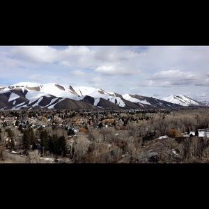 Meet your Posher, Marlen